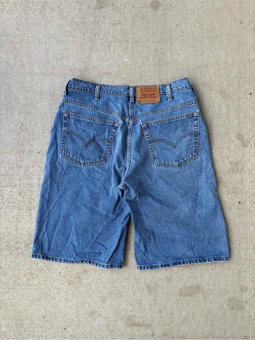 Vintage 90s Levi's 575 Light Wash Wide Leg Shorts / Jorts - 36W